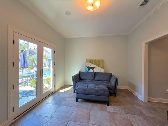 413 Longmeadow Dr, Baton Rouge, LA 70810