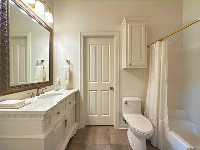 413 Longmeadow Dr, Baton Rouge, LA 70810