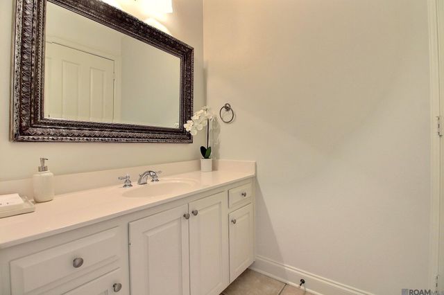 413 Longmeadow Dr, Baton Rouge, LA 70810