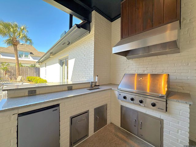 413 Longmeadow Dr, Baton Rouge, LA 70810