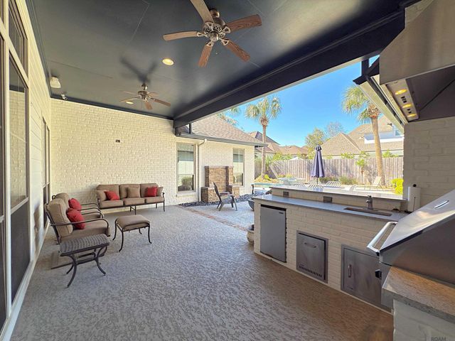 413 Longmeadow Dr, Baton Rouge, LA 70810