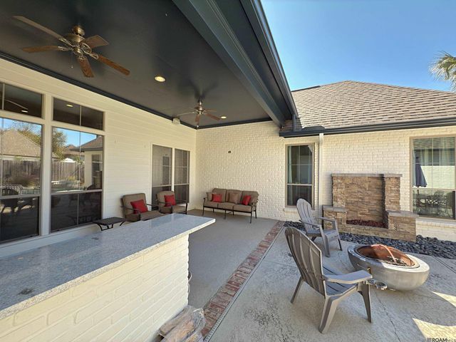 413 Longmeadow Dr, Baton Rouge, LA 70810