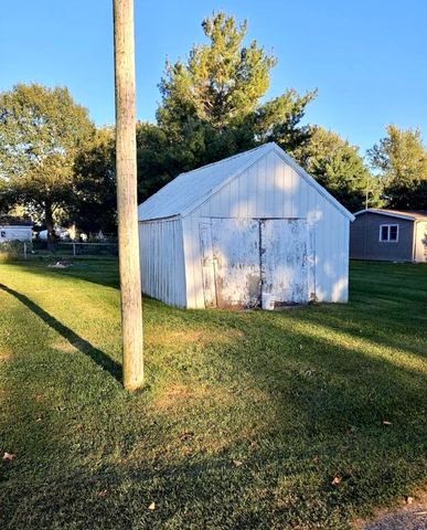 201 E Old Mill Street, Milledgeville, IL 61051