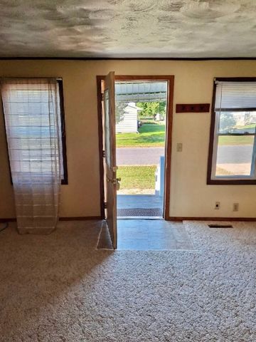 201 E Old Mill Street, Milledgeville, IL 61051