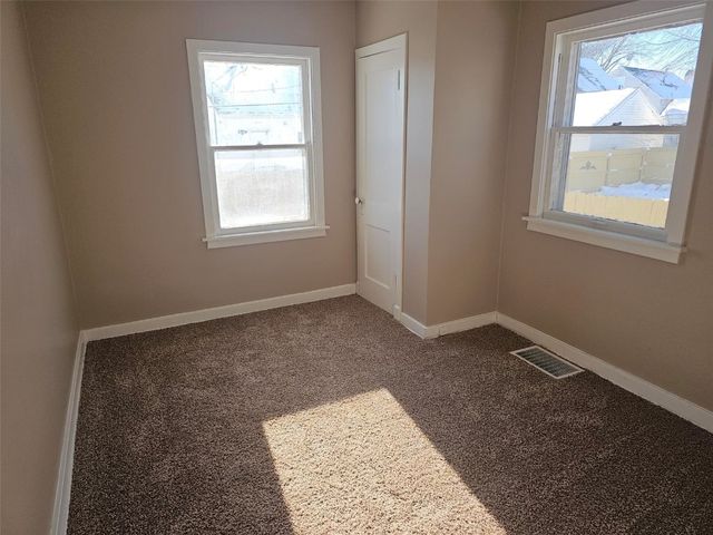 115 Dawley Street NE, Cedar Rapids, IA 52402