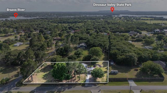 4110 Arrowhead Lane, Granbury, TX 76049