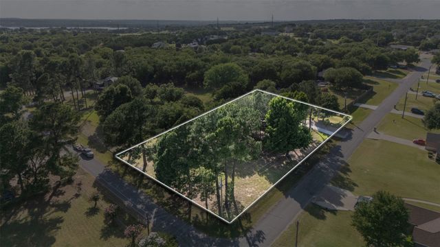 4110 Arrowhead Lane, Granbury, TX 76049