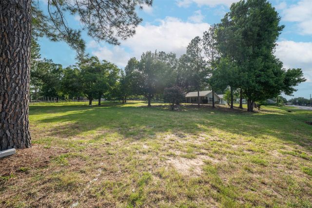 4110 Arrowhead Lane, Granbury, TX 76049