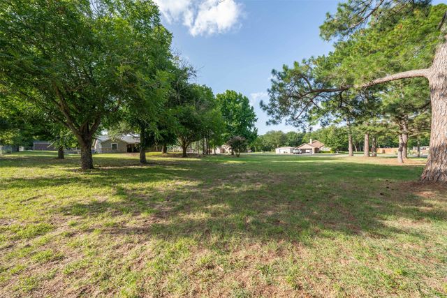 4110 Arrowhead Lane, Granbury, TX 76049