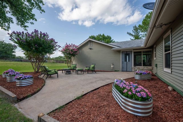 4110 Arrowhead Lane, Granbury, TX 76049