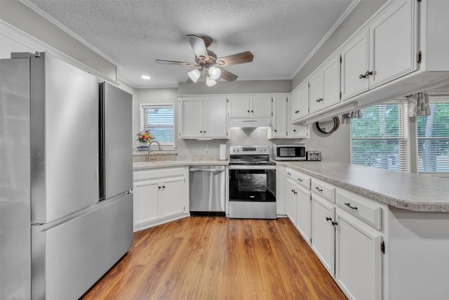 4110 Arrowhead Lane, Granbury, TX 76049