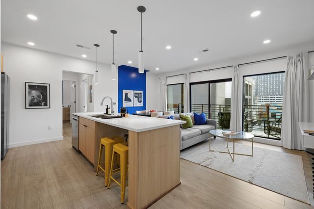 635 7th Ave S Apt 417, Nashville, TN 37203