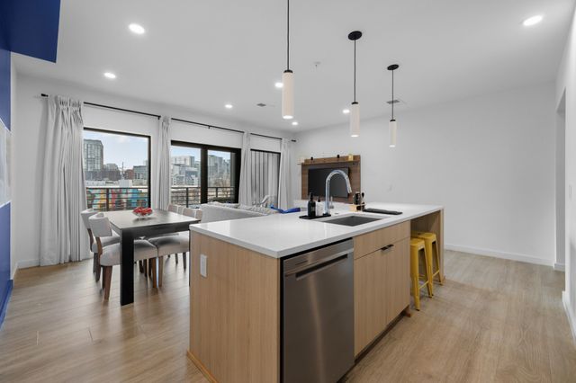 635 7th Ave S Apt 417, Nashville, TN 37203