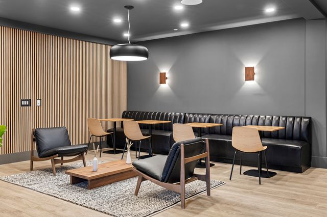 635 7th Ave S Apt 417, Nashville, TN 37203