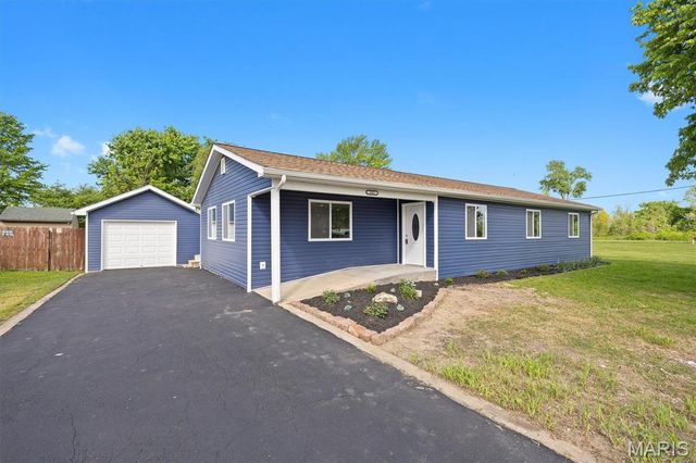 685 Sand Prairie Road, Granite City, IL 62040