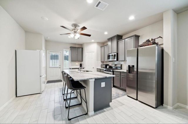 320 Emerald Thicket Lane, Houston, TX 77336