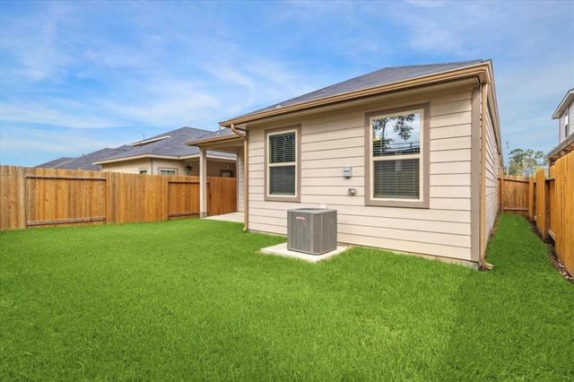 320 Emerald Thicket Lane, Houston, TX 77336