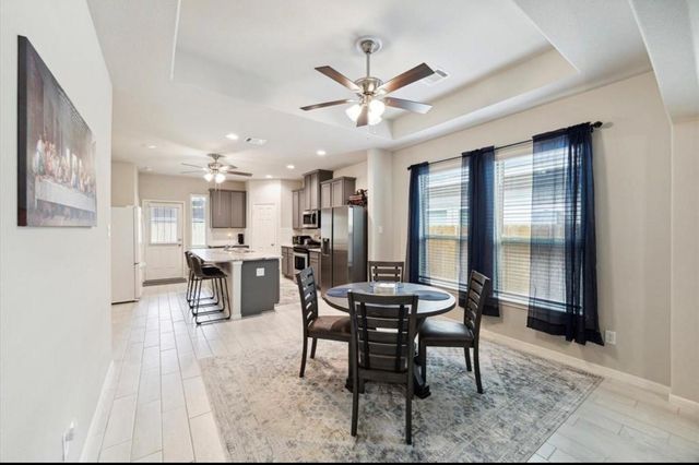 320 Emerald Thicket Lane, Houston, TX 77336