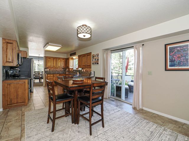 10146 S 2415 E, Sandy, UT 84092
