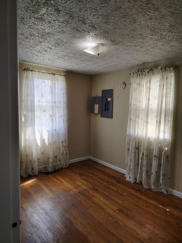 303 WILLEVA RD, Princeton, WV 24740