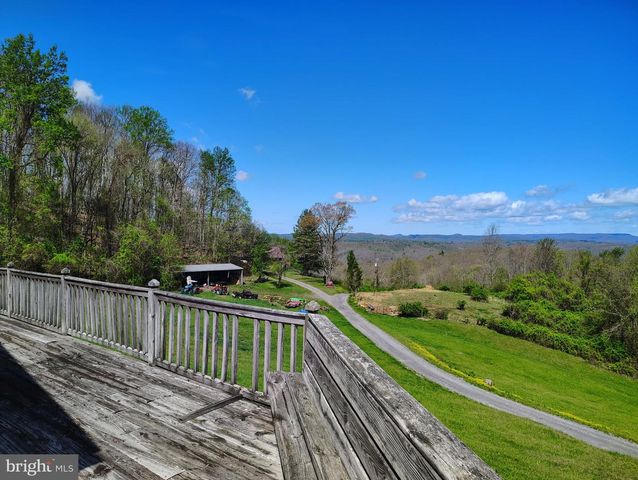 303 WILLEVA RD, Princeton, WV 24740
