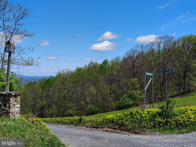 303 WILLEVA RD, Princeton, WV 24740
