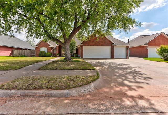 608 N Remington Way, Mustang, OK 73064