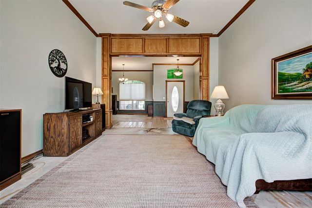 608 N Remington Way, Mustang, OK 73064