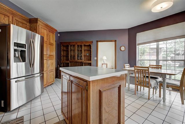 608 N Remington Way, Mustang, OK 73064