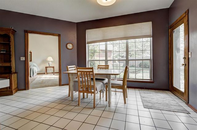 608 N Remington Way, Mustang, OK 73064