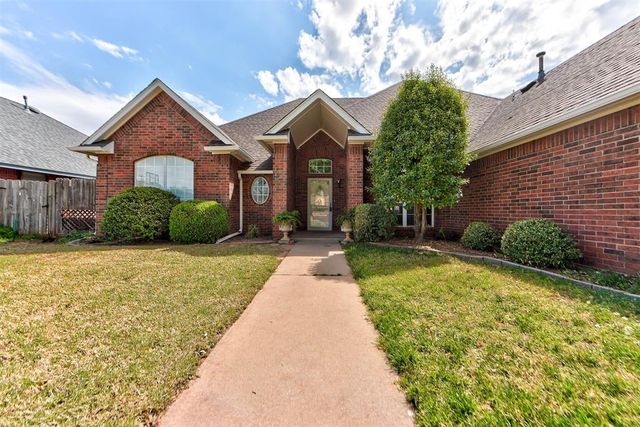 608 N Remington Way, Mustang, OK 73064