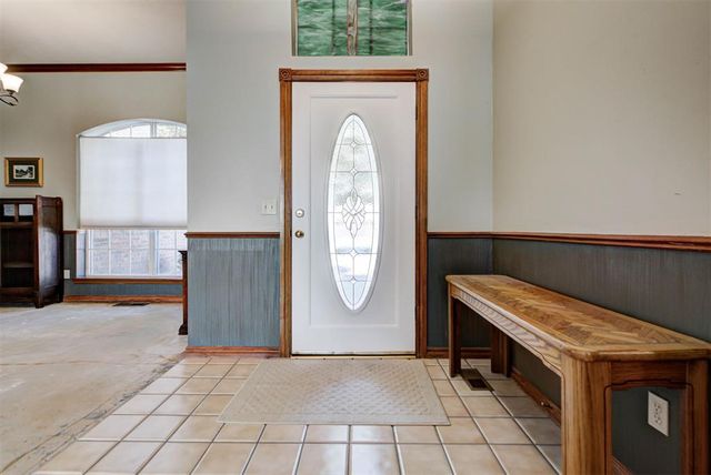 608 N Remington Way, Mustang, OK 73064