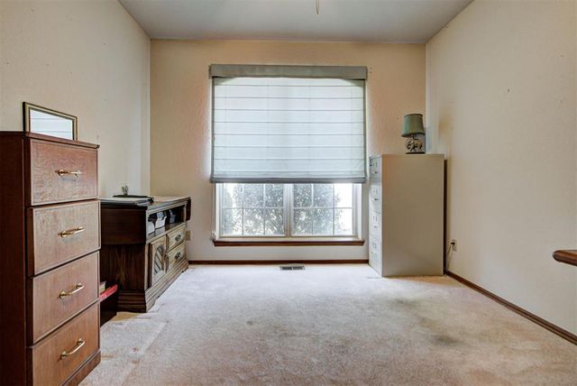 608 N Remington Way, Mustang, OK 73064