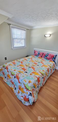 45 W Iselin Parkway W, Iselin, NJ 08830