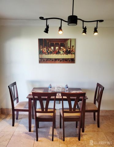 45 W Iselin Parkway W, Iselin, NJ 08830
