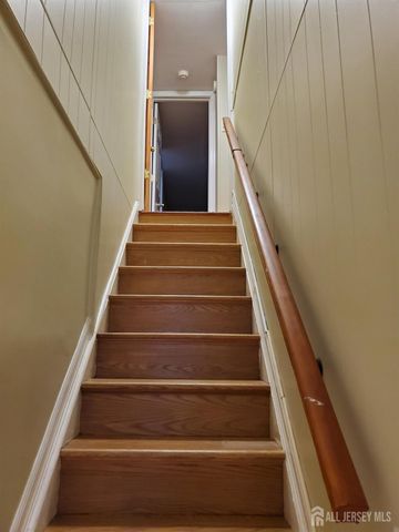 45 W Iselin Parkway W, Iselin, NJ 08830