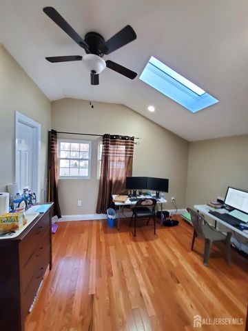 45 W Iselin Parkway W, Iselin, NJ 08830