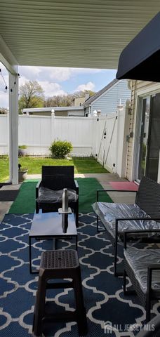 45 W Iselin Parkway W, Iselin, NJ 08830