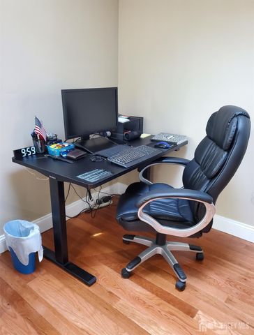 45 W Iselin Parkway W, Iselin, NJ 08830