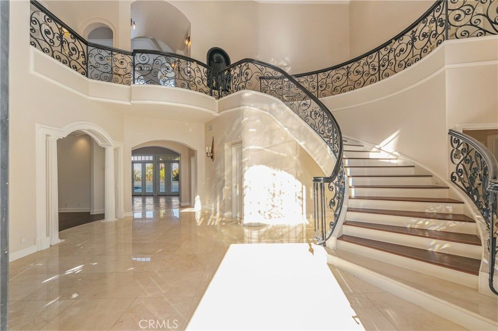 5081 E Copa De Oro Drive, Anaheim, CA 92807 — photo 2