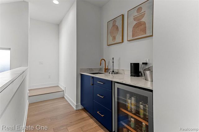 2837 Brush, Detroit, MI 48322