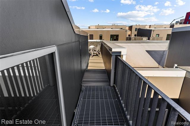 2837 Brush, Detroit, MI 48322