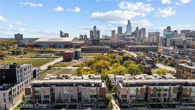 2837 Brush, Detroit, MI 48322