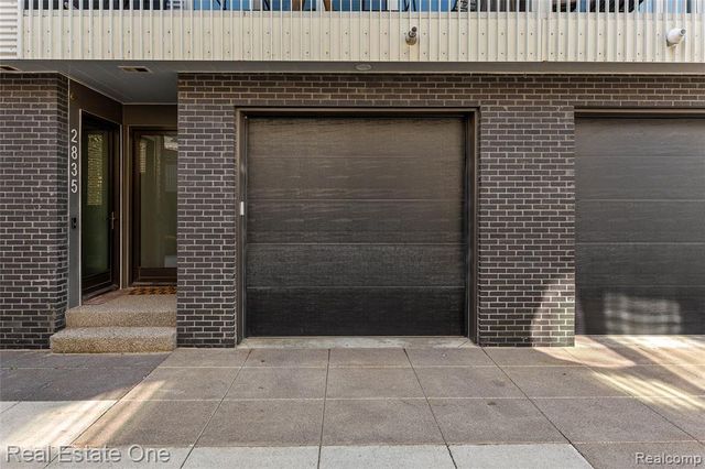 2837 Brush, Detroit, MI 48322