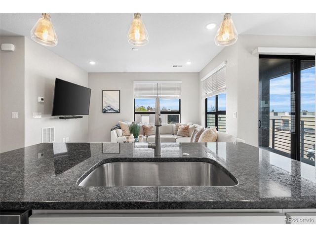 2014 S Holly St 4, Denver, CO 80222