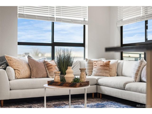 2014 S Holly St 4, Denver, CO 80222