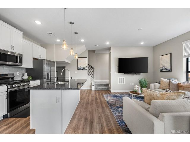 2014 S Holly St 4, Denver, CO 80222