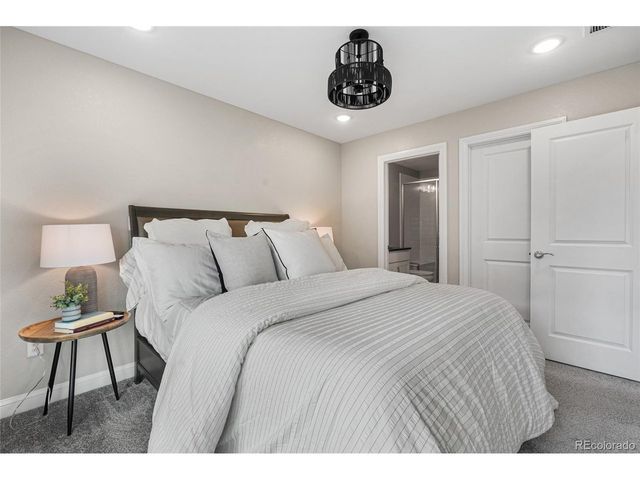 2014 S Holly St 4, Denver, CO 80222