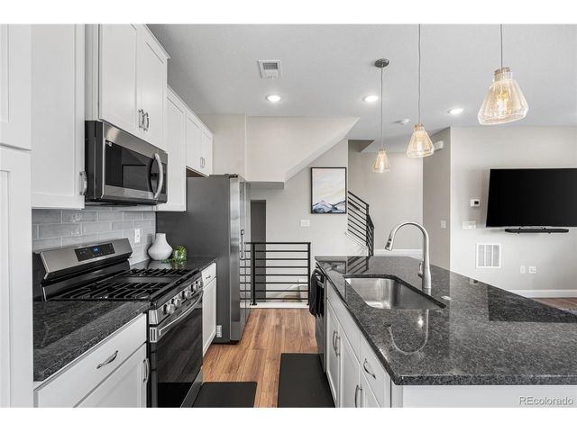 2014 S Holly St 4, Denver, CO 80222