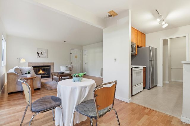 458 Bernice Ln, Sonoma, CA 95476